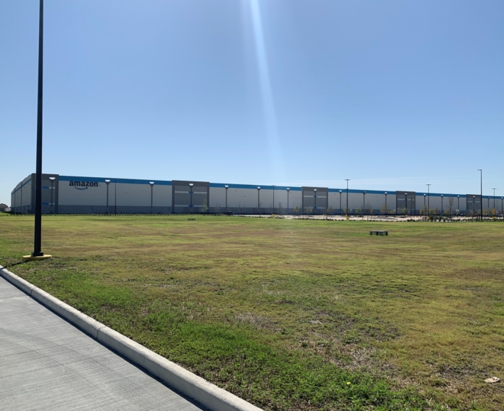 HOU8_Amazon Fulfillment_1